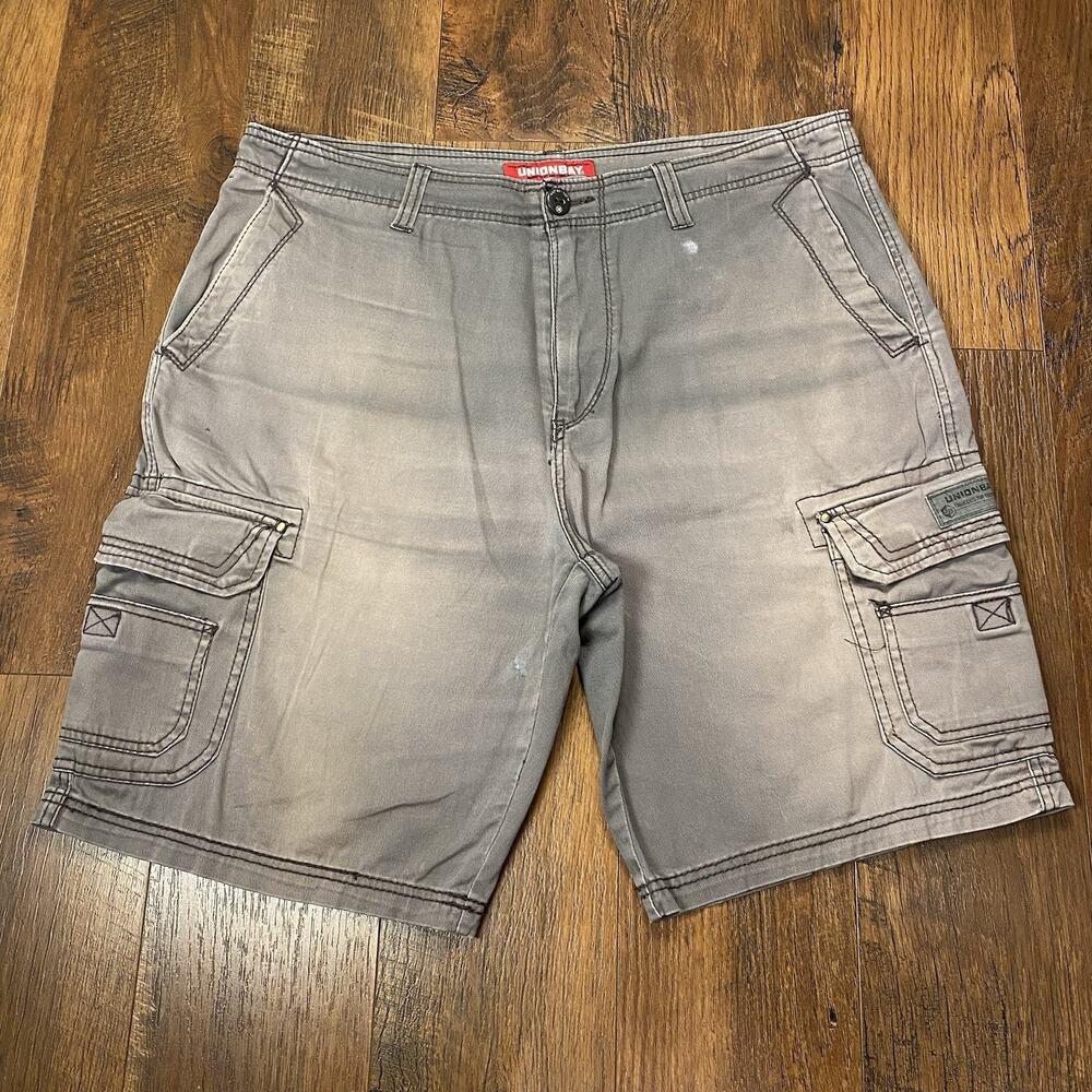 Union Bay Cargo Shorts Gray Relaxed Fit Mens Size 36 Pockets Baggy Sun Faded
